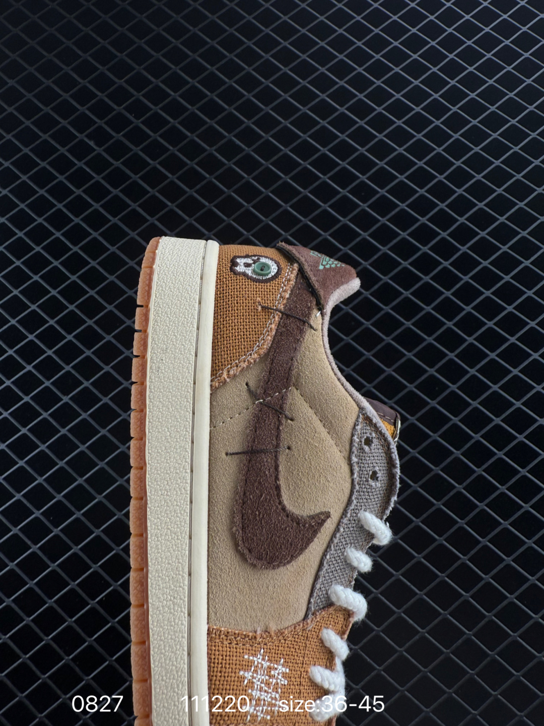 Travis Scott x Air Jordan 1 ” Reverse Mocha “